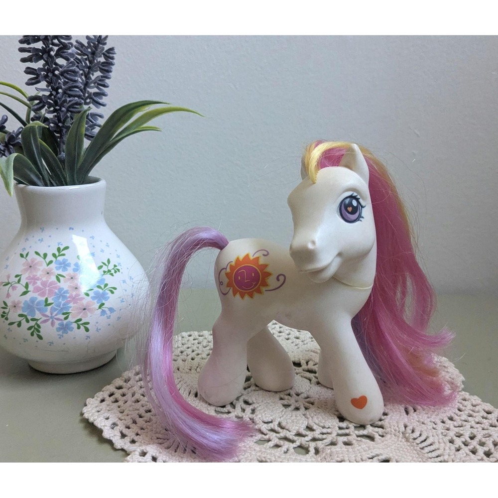My Little Pony G3 Sunny Daze 2003 Hasbro White Pink Hair Vintage MLP Toy